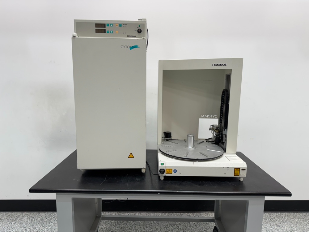 Image of Heraeus Cytomat MicroPlate Hotel With Cytomat Automated Incubator